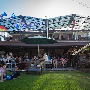 Backpackers , Gladstone Australia