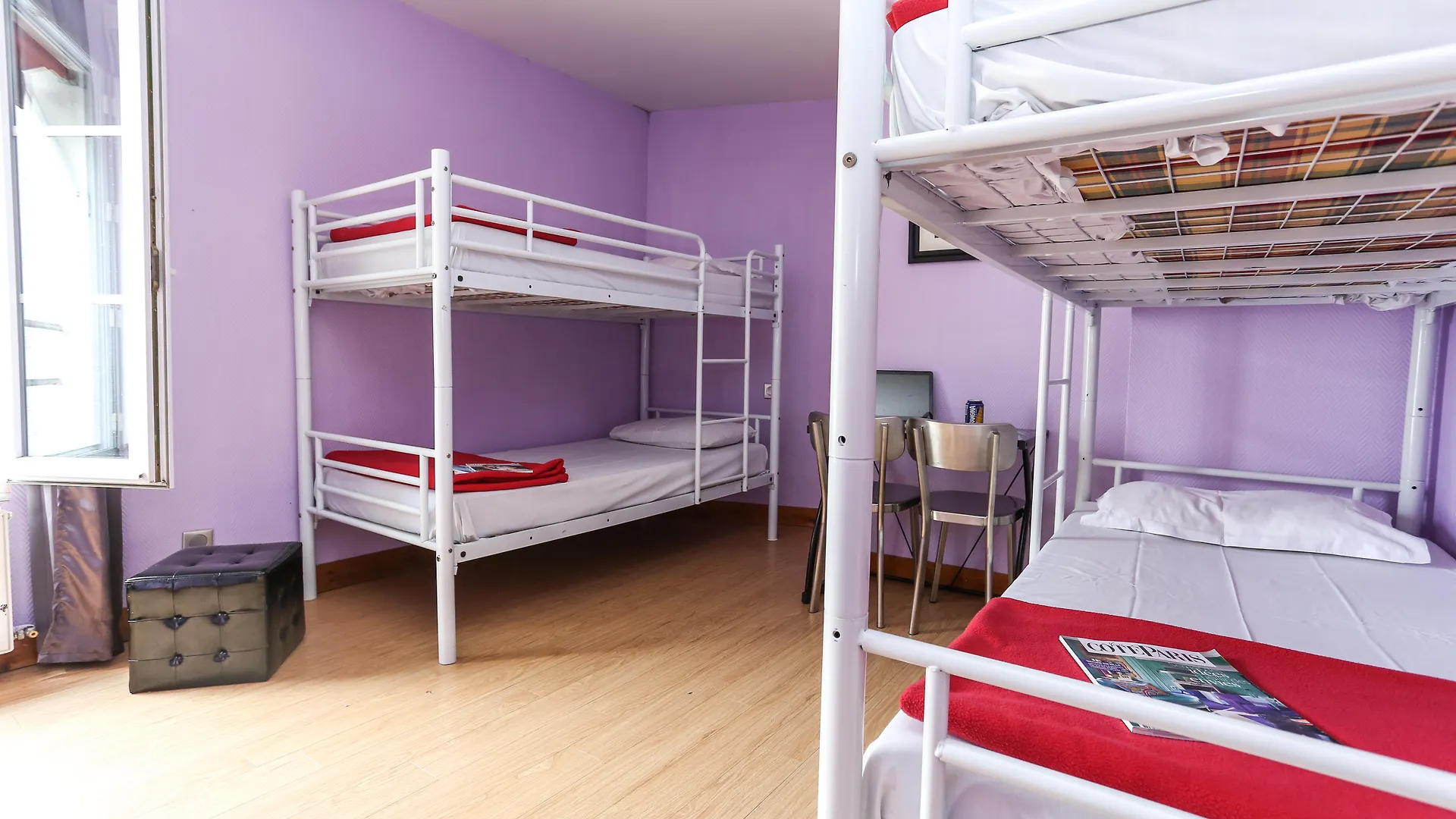 Hostel Le Village Montmartre By Hiphophostels Paris