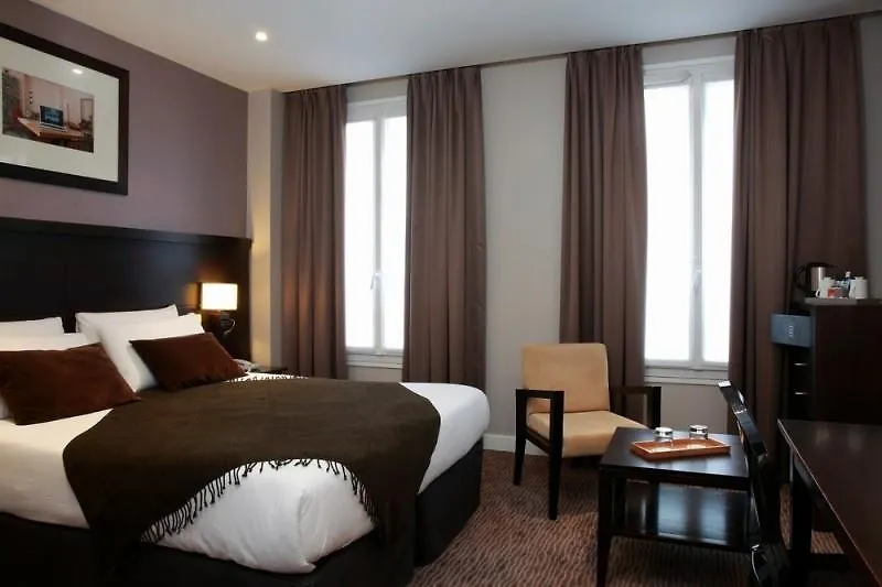 Hostel Le Village Montmartre By Hiphophostels Paris